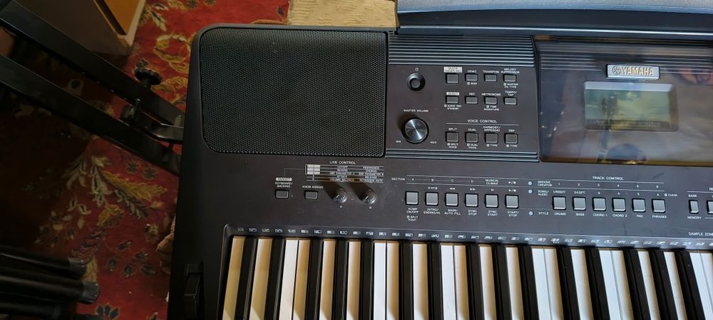 Yamaha  psr e463