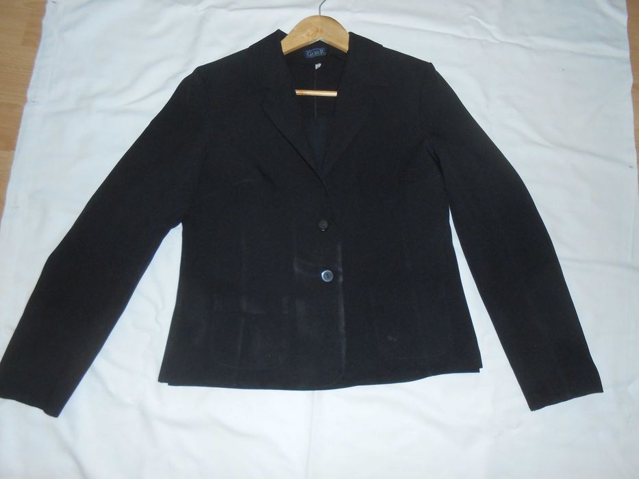 Garsonka kostium damski