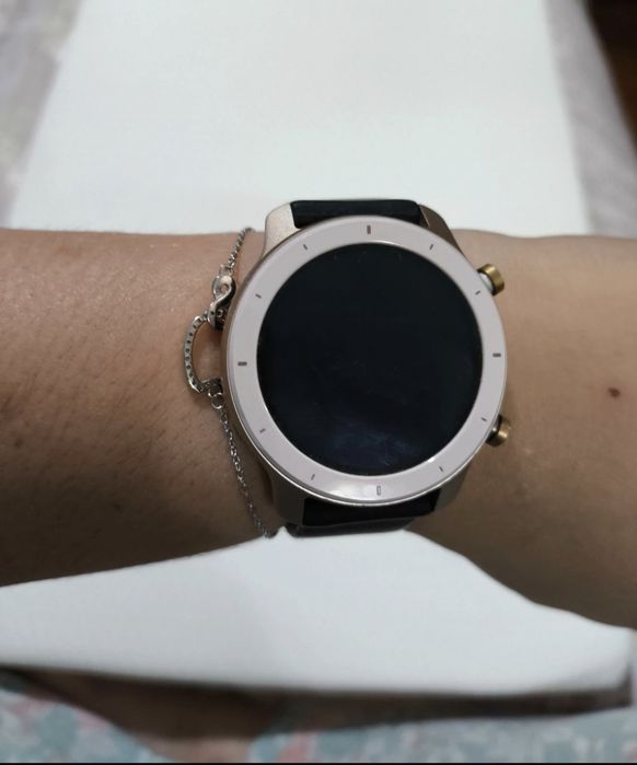 Smartwatch Xiaomi amazfit GTR + braceletes