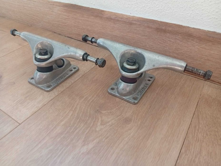 Trucks de longboard skate Gullwing Mission 1