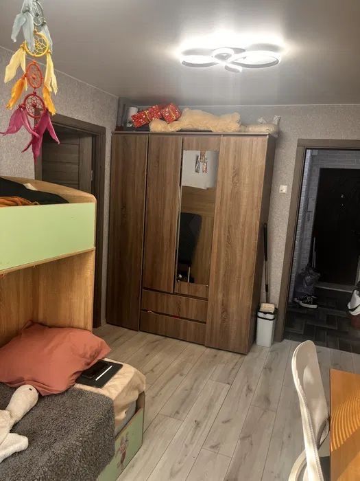 Продам 2 ком.кв Правы берег