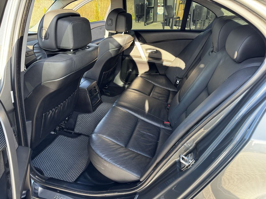 BMW E60 525d автомат