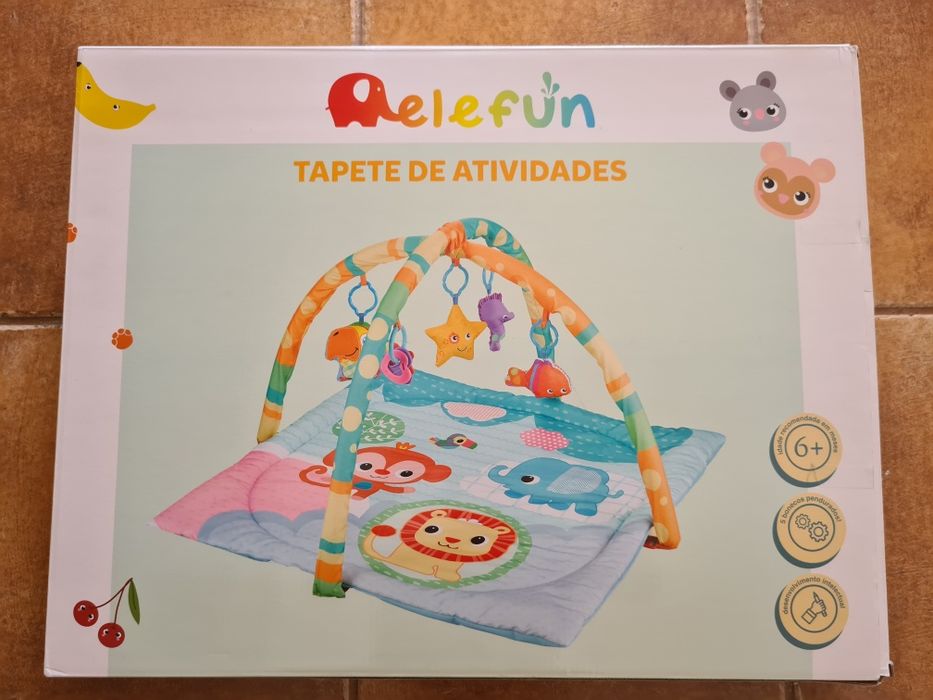 Tapete atividades bebé