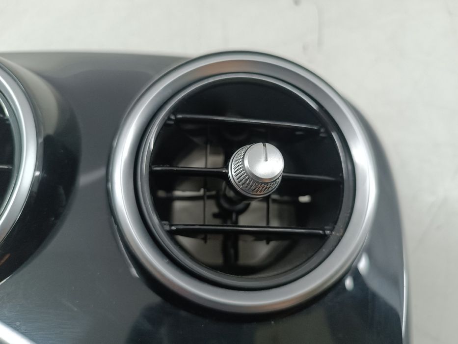 Moldura de consola central - MERCEDES-BENZ C-CLASS (W205) | 13 -