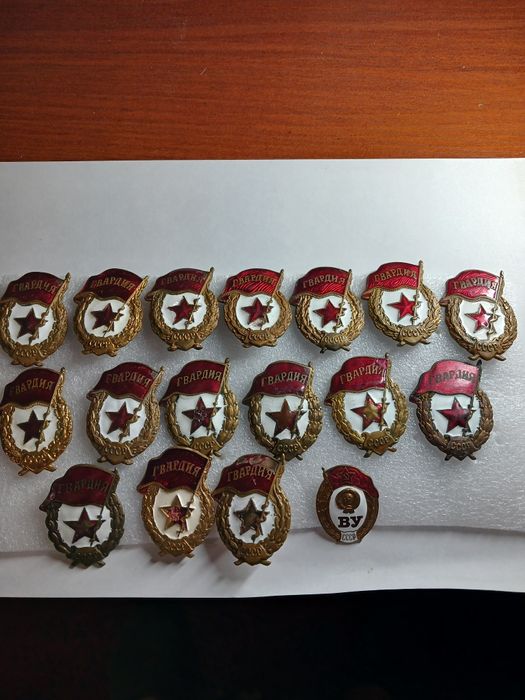 Продам знаки разних годов.