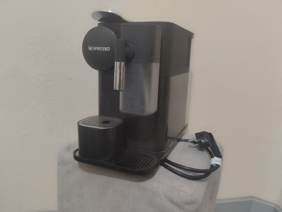 Cafeteira DēLonghi (não funciona o expresso)