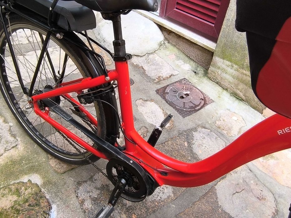 Bicicleta Elétrica c/ motor BOSCH | Modelo Swing