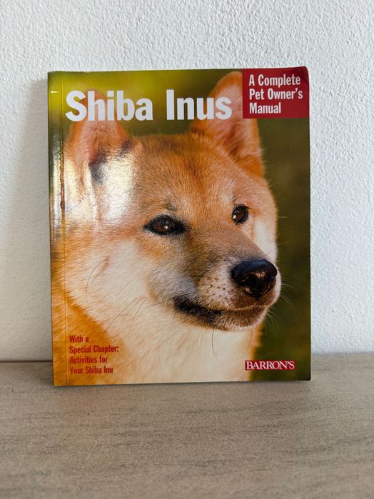 Livro Shiba Inus (Complete Pet Owner's Manuals)
