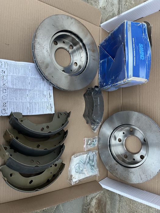 Продається тормозні диски, колодки комплектом!!!