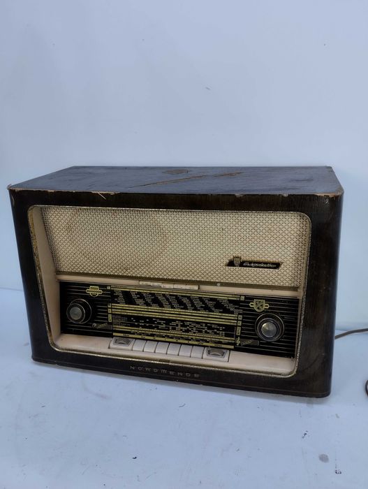 Radio Lampowe  Nordmende Rigoletto 58