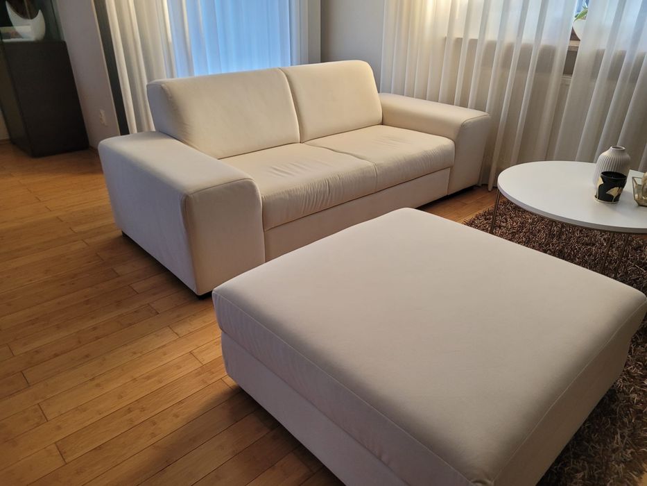 Sofa plus pufa- material velvet- stan idealny