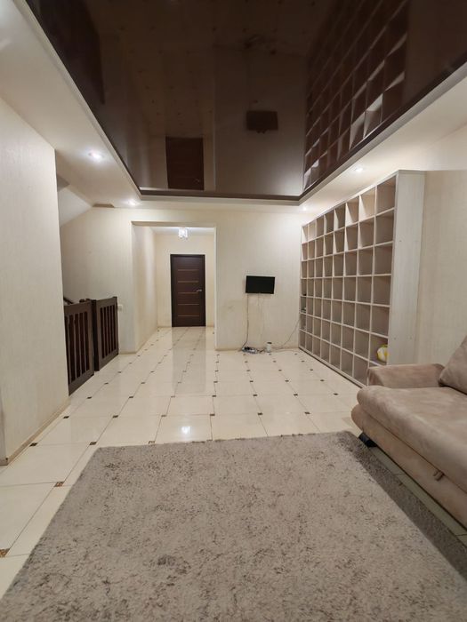 Продам таунхаус з ремонтом, меблями і побутовою технікою