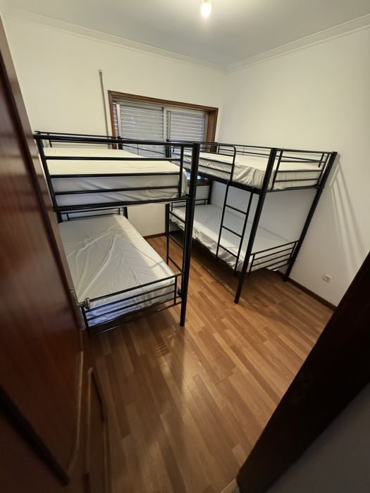 Quarto compartihado CUSTOIAS. (Sem caução)