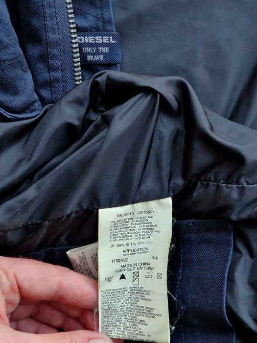Куртка . ветровка синяя (Diesel) Made in Italy .разм М-L