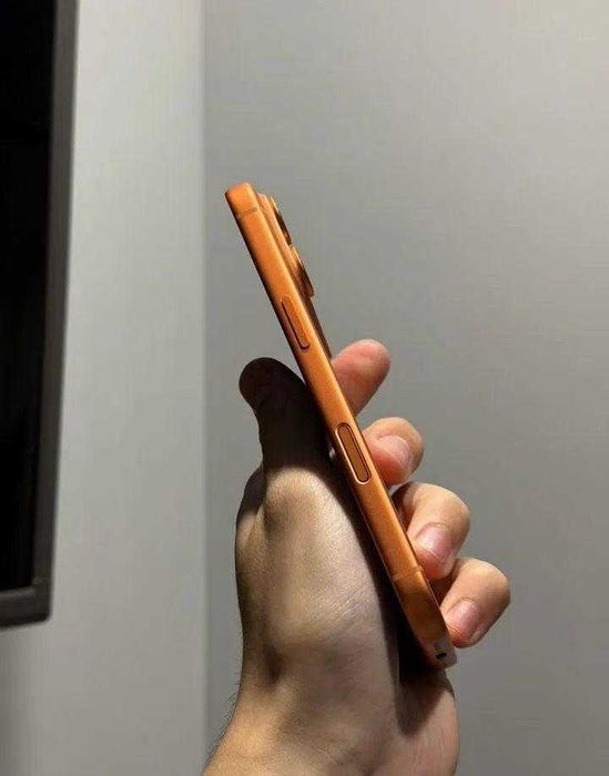 iPhone 17 Pro, 256 ГБ, eSIM