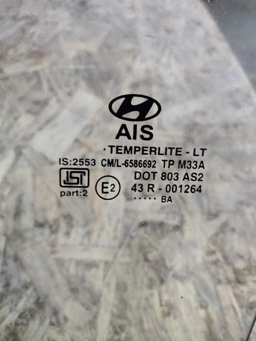 Скло автомобільне Hyundai I20 2012 рік