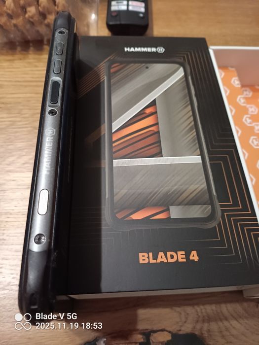 Smartfon Hammer blad4