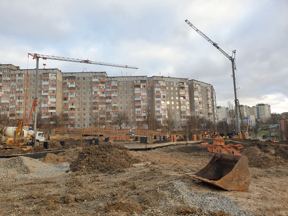 Баштовий кран Оренда швиткомонтажний кран автокран