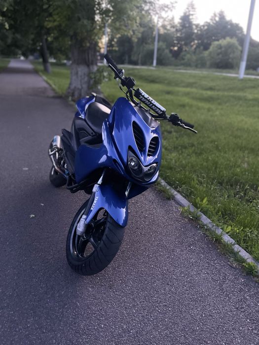 YAMAHA AEROX MBK BOOSTER yamaha scooter italy