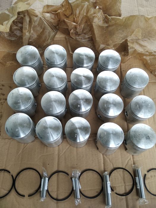 Поршні поршня Ціна за пару650 гр кольца Іж Юпітер 2, 3 , 4 , 5 моделі.