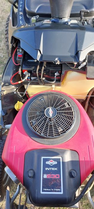 Kosiarka, traktorek Oleo-Mac 125/23H