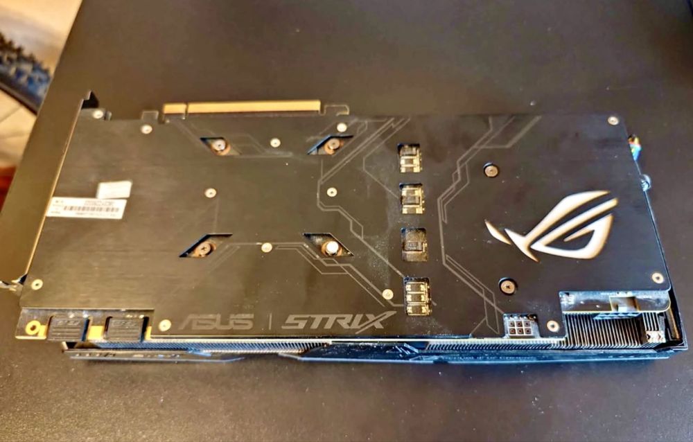 Placa de vídeo ASUS Strix GTX1070 OC 8Gb