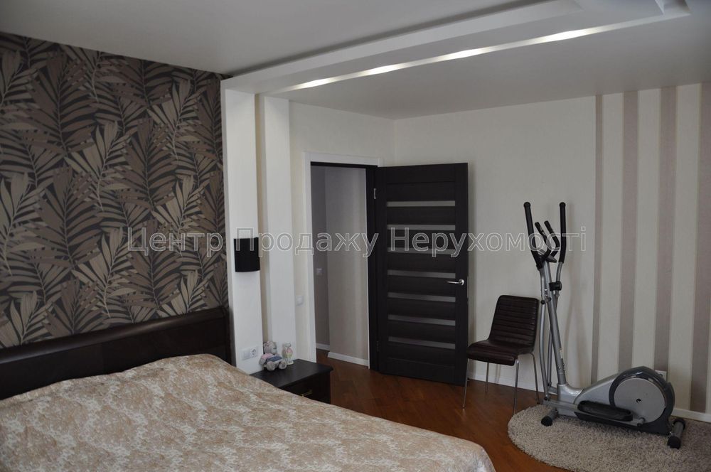 Центр Продажу Нерухомості продає 3 квартиру