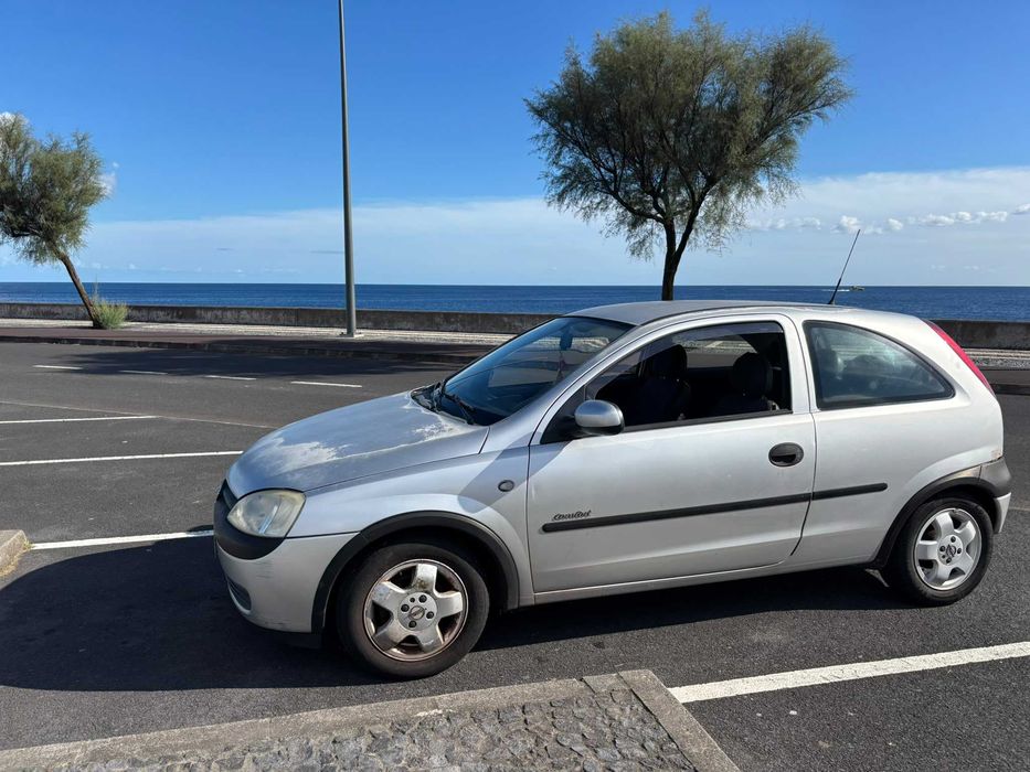 Carro Opel Corsa 2001 — photo 3