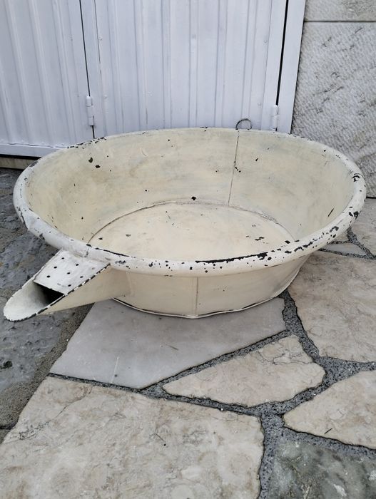 Antiga banheira do tempo dos Reis (Ver desconto no texto)