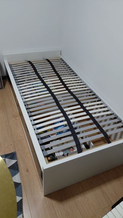 Cama solteiro IKEA 90x200