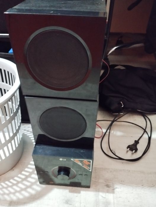 Leitor de CD's com colunas