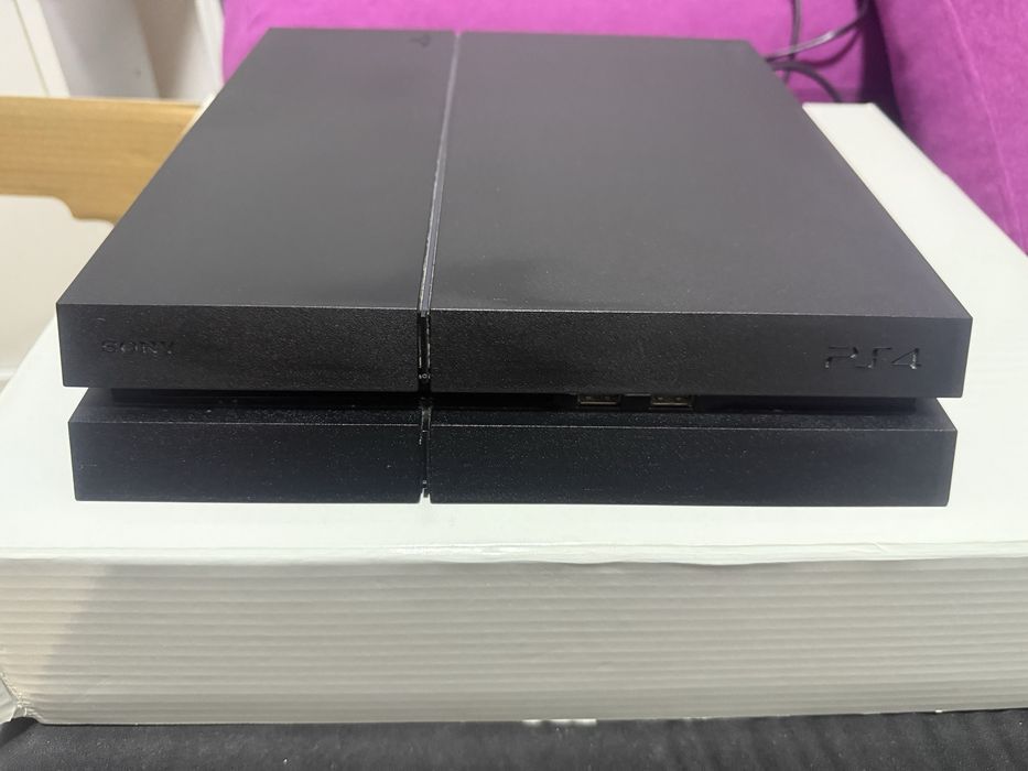 PlayStation 4 1TB + 3 pady + 10 gier | Idealny zestaw