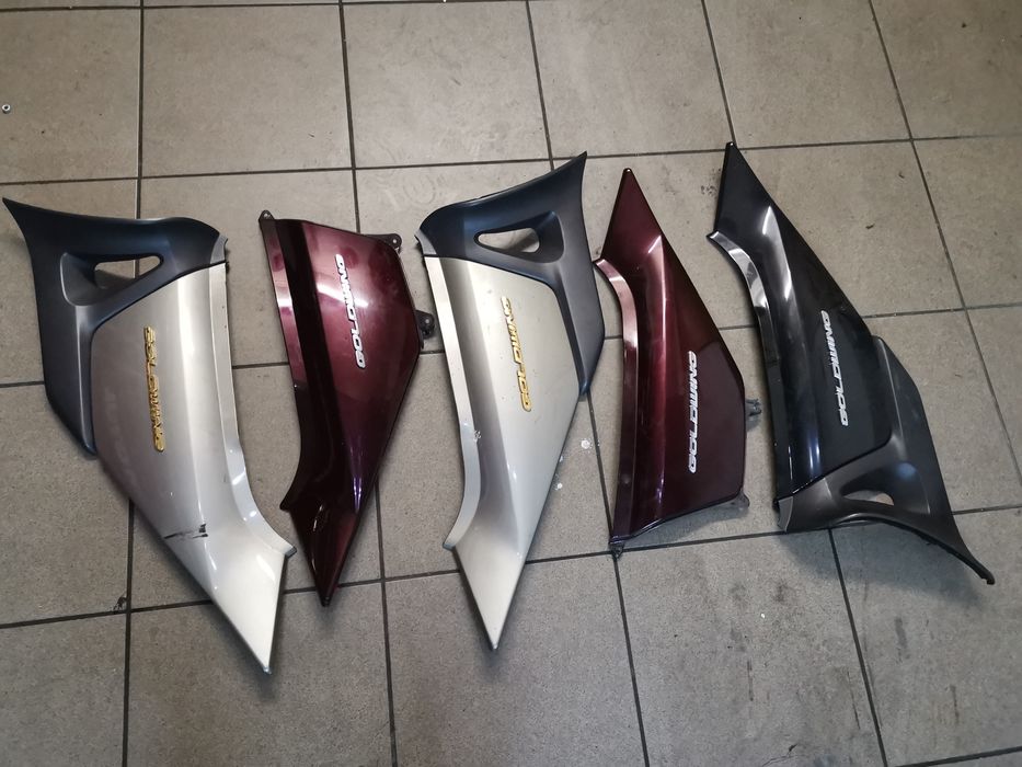 Boczek akumulator osłona owiewka honda gl1800 goldwing