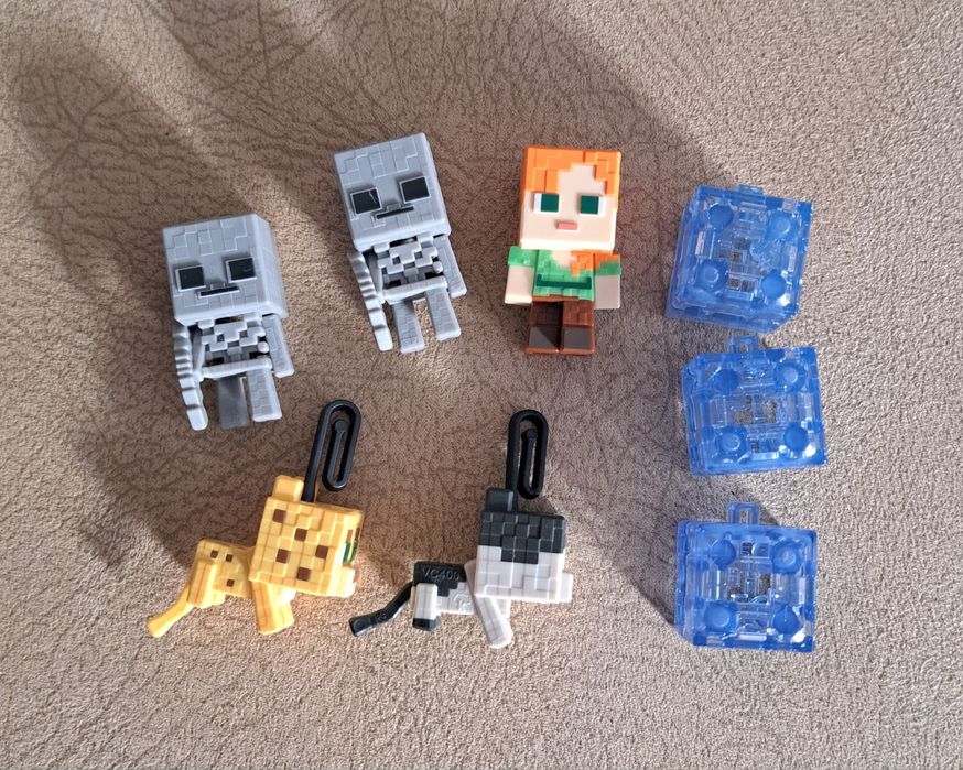 Фігурки Minecraft Kinder Joy