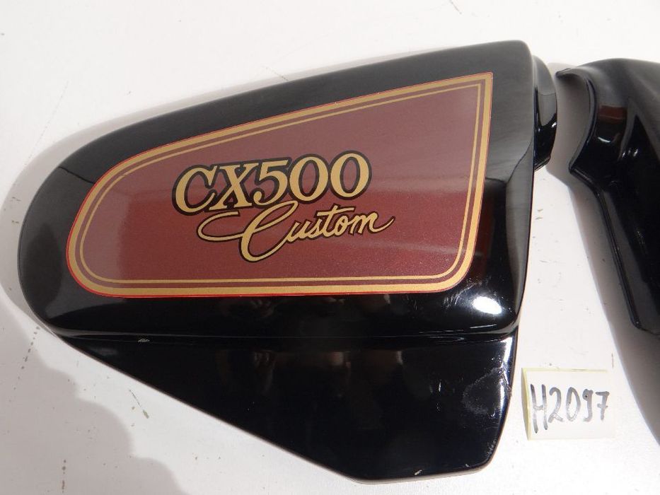 CX 500 C Custom  boczek pokrywa owiewka  prawa H2097