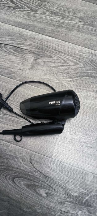 Фен Philips EssentialCare BHC010/10 1200w