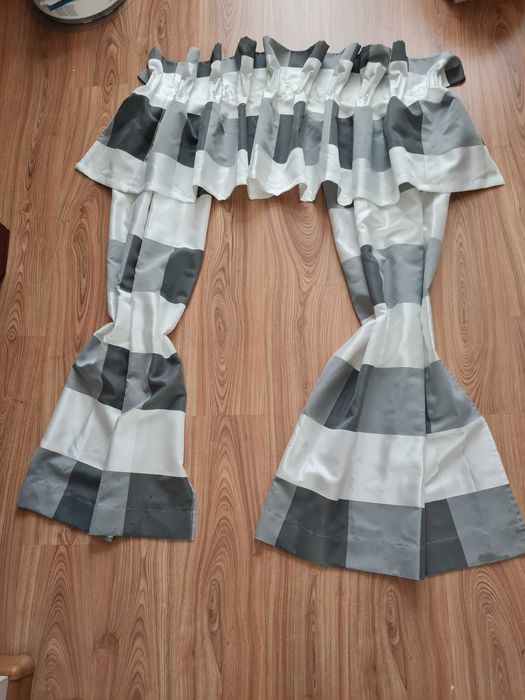 Zasłony z lambrekinem stan bdb