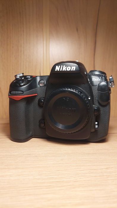 Nikon D300s - przebieg 84201 opis