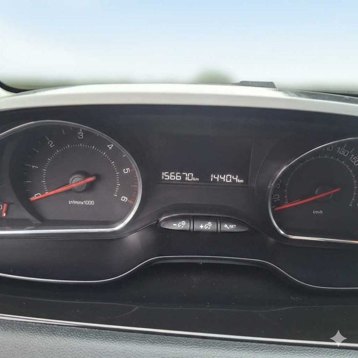 Peugeot 208 1.4 hdi – Moderno, Económico e Muito Estimado