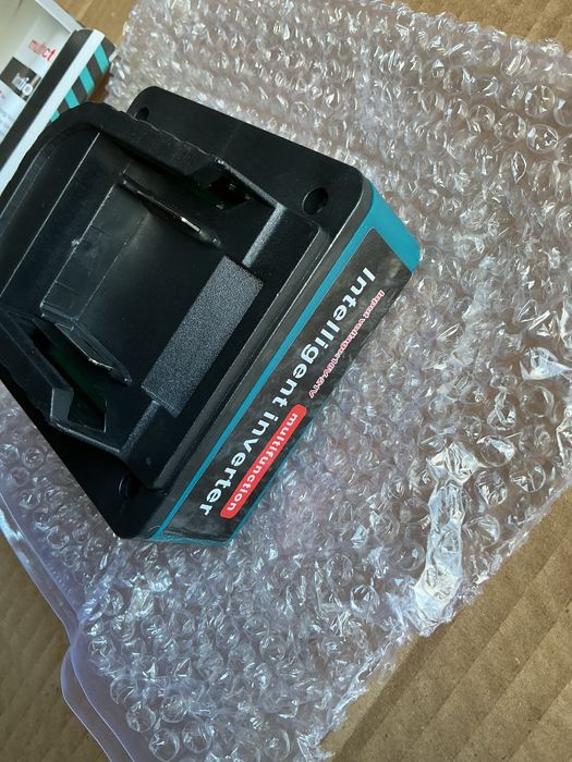 Адаптер інвертор 18V-21V на 220V та USB (під акумулятор) новий