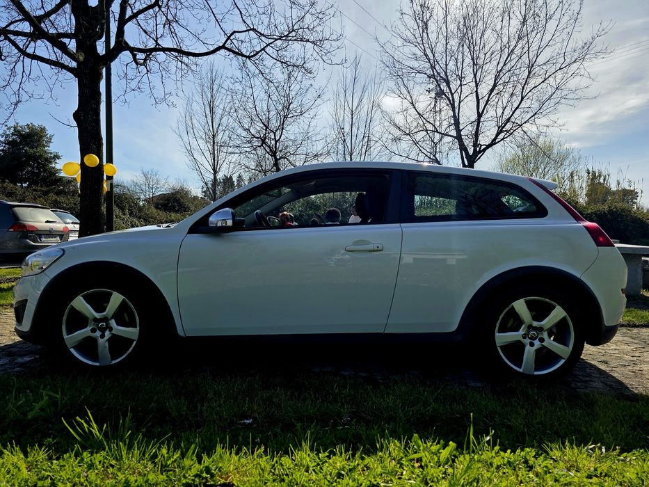 Volvo C30 1.6d R Design Nacional