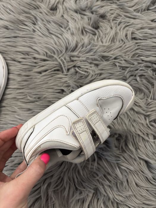 Białe buty Nike Pico 5 – rzepy 27