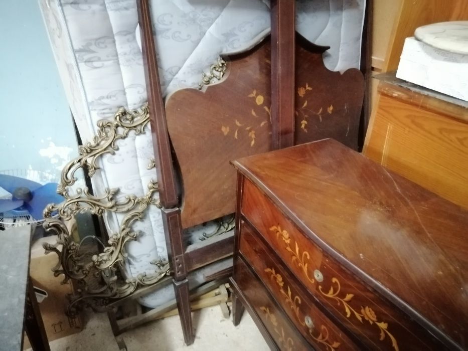 Mobília de quarto D. Maria