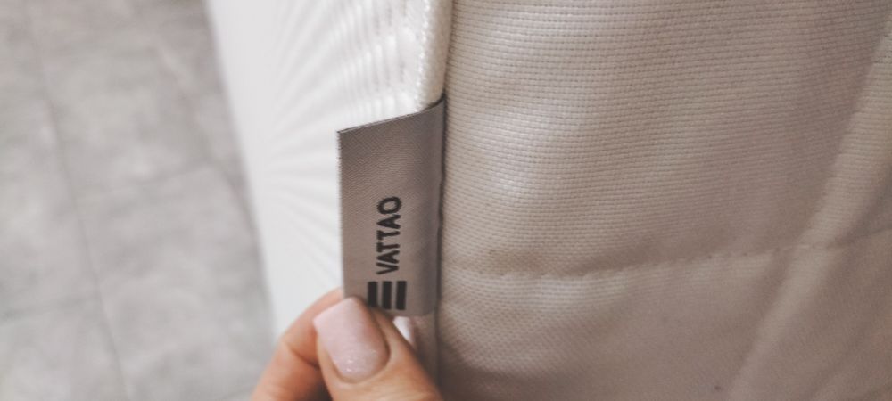 Матрац із пружинами кишенькової дії, жорсткий/білий, 90x200 см

ВАТТАО