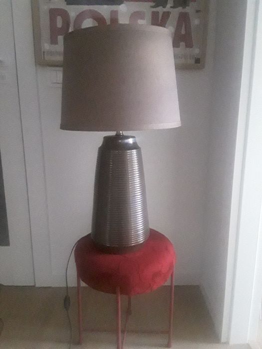 Lampa stołowa duża
