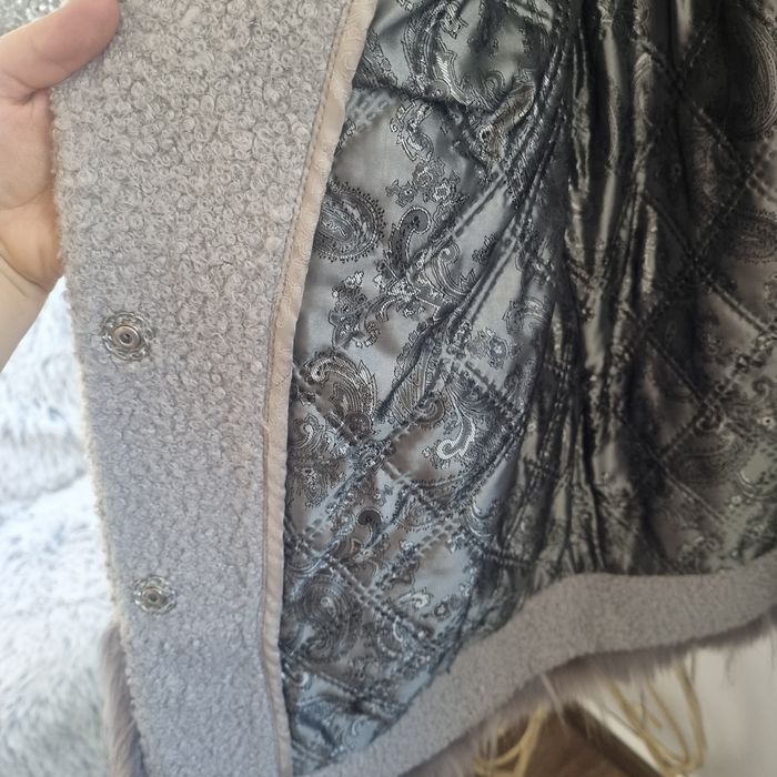 Зимове пальто сіро- голубого кольору