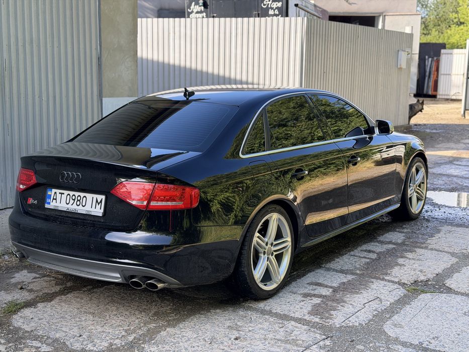 Продам ауді s4 повний привід