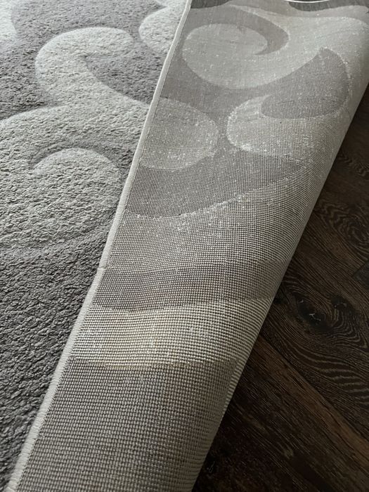 Килим розміром 2м*3,3м