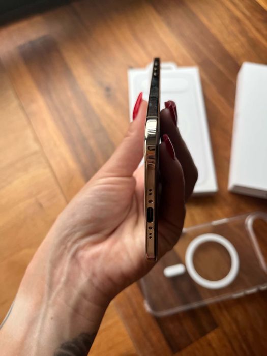 iPhone 17 air jak nowy 256 GB