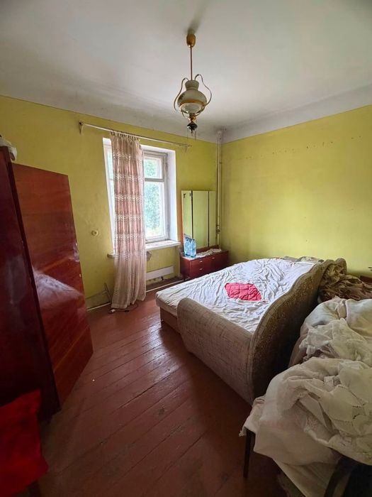 Продам 3-ну квартиру в Шептицькому